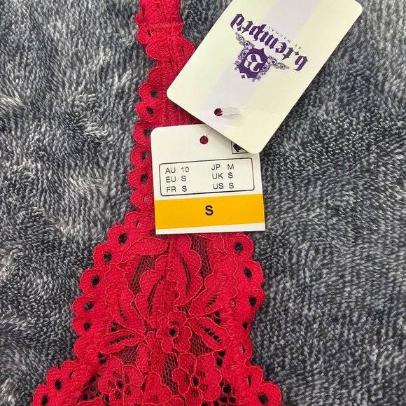 B Temptd by wacoal Nighty womens size small red one piece Lace pull on g string - Picture 3 of 12